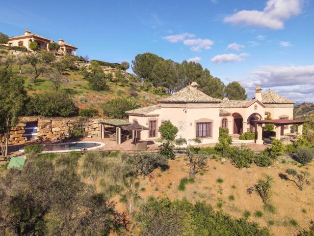 Casa en venta en Monda. Vida mediterránea. Casas.