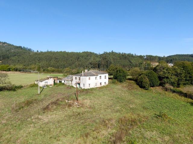 Casa en venta en Mondoñedo. Casa de piedra en Mondoñedo. Casas.