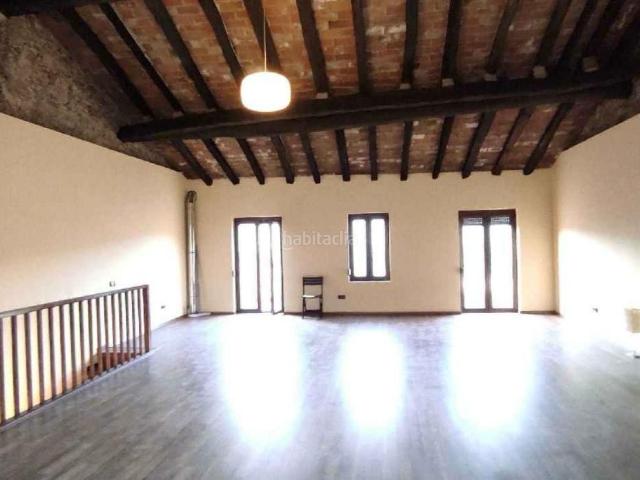 Casa en venta en Montagut i Oix. Encanto, amplitud y naturaleza en Montagut. Casas Montagut i.