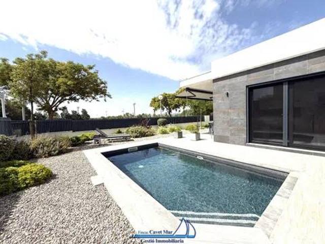 Casa en Venta en Montbrió del Camp