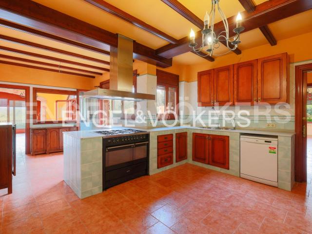 Casa en venta en Montcada i Reixac, Mas Rampinyo Montcada Nova Carrerada. Bonita propiedad rústica a reformar a 20 min de Barcelona. Casas Montcada i.