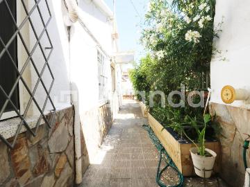 Casa en venta en Montcada i Reixac, Font Pudenta. CASA CON 2 VIVIENDAS 199 M2. TERRAZAS Y GARAJE. Casas Montcada i.