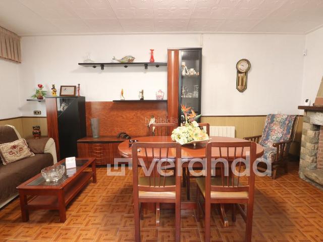 Casa en venta en Montcada i Reixac, Font Pudenta. CASA CON 2 VIVIENDAS 199 M2. TERRAZAS Y GARAJE. Casas Montcada i.