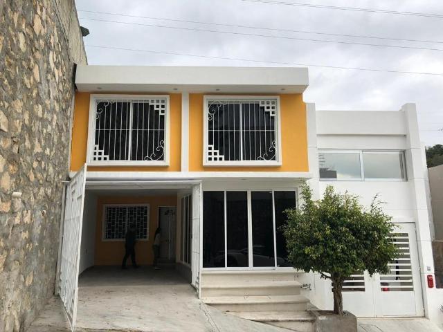 CASA EN VENTA EN MONTE REAL