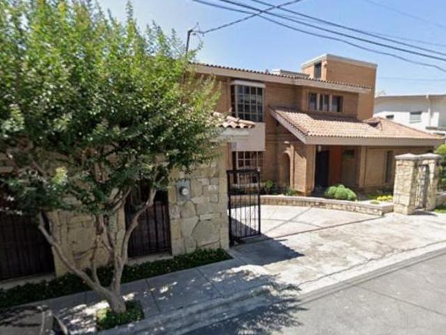 CASA EN VENTA EN MONTE SANTA ELENA SAN PEDRO GARZA GARCIA