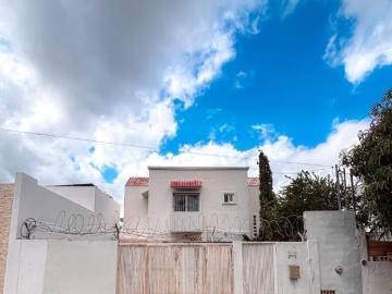 CASA EN VENTA EN MONTEBELLO