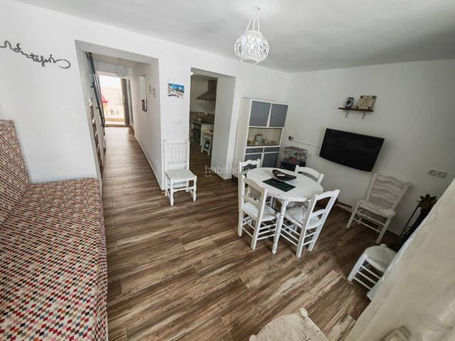 Casa en venta en Montefrío. CASA CON GRAN PATIO REFORMADA. Casas.
