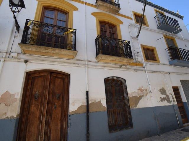 Casa en venta en Montefrío, Granada