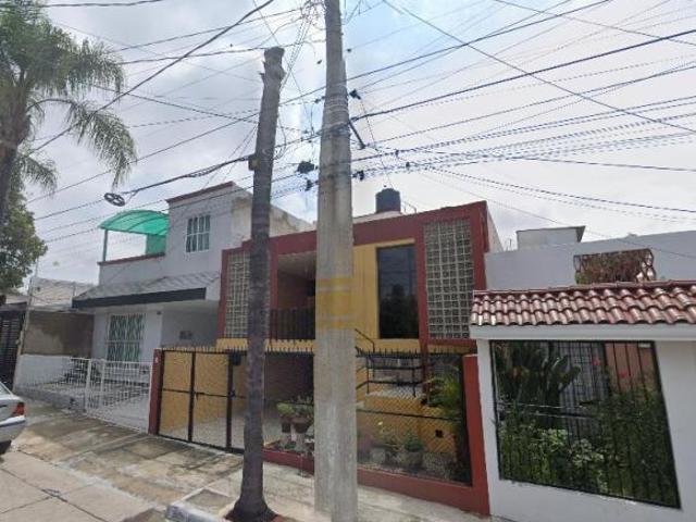 Casa en Venta en Montes Celestes Independencia Guadalajara Jalisco