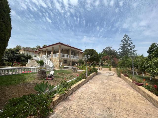 Casa en venta en Montequinto, Cerros de Montequinto. Casas.