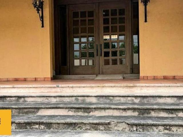 CASA EN VENTA EN MONTERREY COL. VILLA LAS FLORES