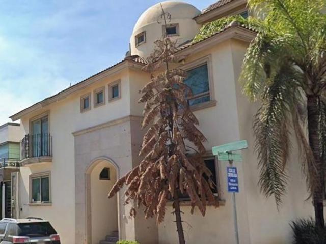 CASA EN VENTA EN MONTERREY JUNTO AV. PASEO DE LOS LEONESCERCANO A PLAZA SIKARA