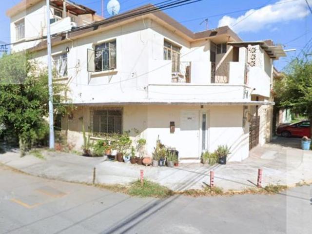 CASA EN VENTA EN MONTERREY MITRAS CENTRO