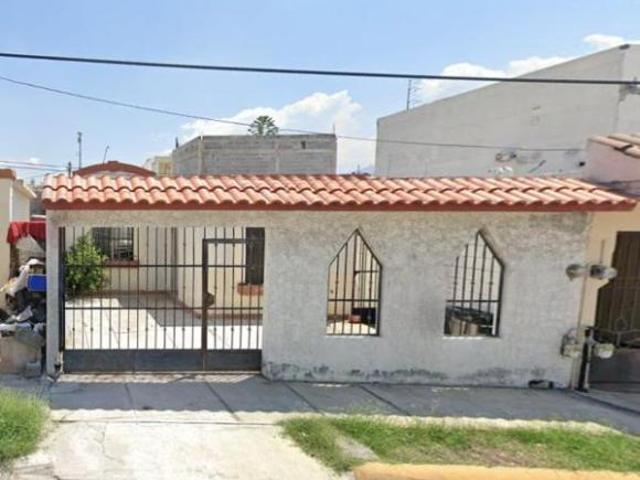 CASA EN VENTA EN MONTERREY NUEVO LEON URBIVILLA BONITA