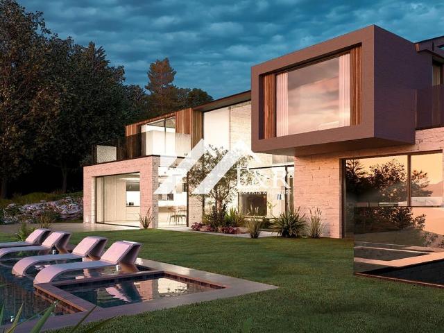 Casa en venta en Montferrer i Castellbò. Vivienda de Ensueño en Aravell Golf. Casas Montferrer i.