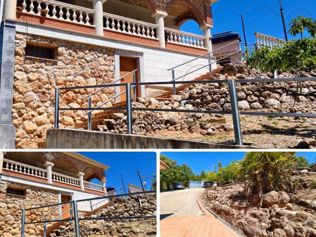 Casa en venta en Montmell El. Amplia vivienda en plena naturaleza con vistas despejadas y apartamento independiente. Casas Montmell.
