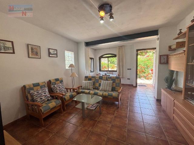 Casa en venta en Montmell El. Chalet todo en planta baja y parcela plana !. Casas Montmell.