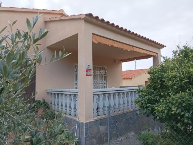 Casa en venta en Montmell El. Vivienda seminueva, en perfecto estado de conservación. Casas Montmell.