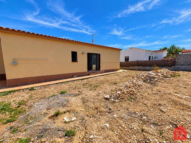 Casa en venta en Montmell El. 65951 El Mirador del Penedès Casa en planta con 3 habitaciones. Casas Montmell.