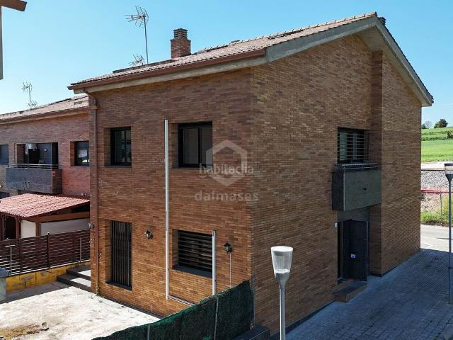 Casa en venta en Montmeló. Chalet en Carrer Can Tabola Montmeló. Casas.