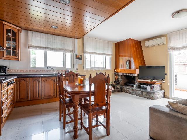 Casa en venta en Montornès del Vallès. Casas Montornès del.
