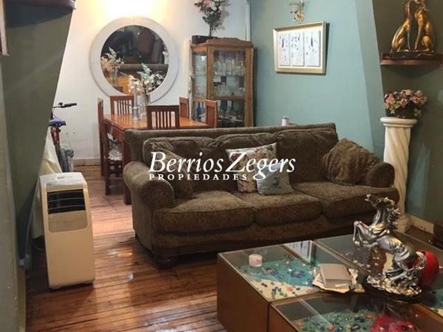 Casa en Venta en Montreal/ Pedro Mira