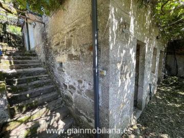 Casa en venta en Mos. Casa en zona alta y despejada a 5 minutos de la Universidad. Casas.