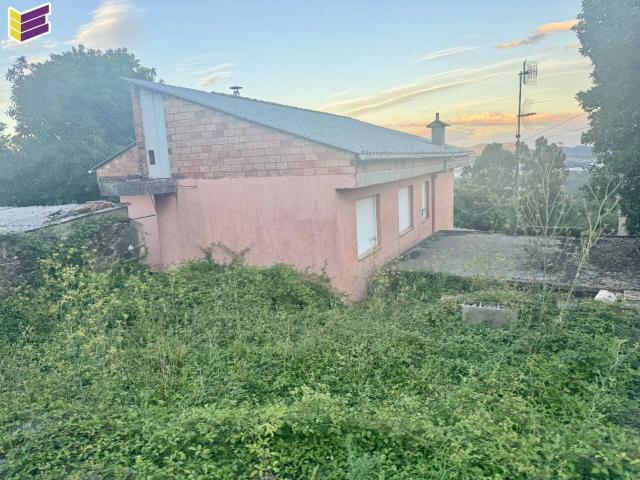 Casa en venta en MOSENDE