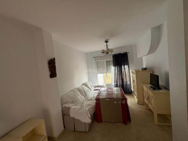 Casa en venta en Morón de la Frontera. Amplia y Luminosa Propiedad en Zona Tranquila con Posibilidad de Aparcamiento. Casas Morón de la.