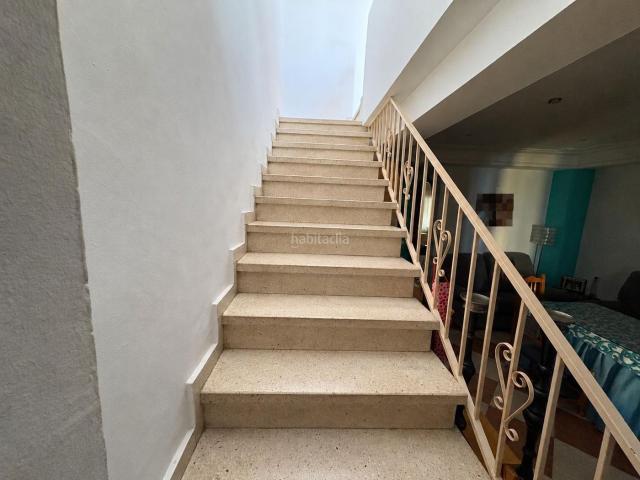 Casa en venta en Morón de la Frontera. Amplia Propiedad con Local Comercial en Avda. del Pantano!. Casas Morón de la.