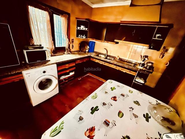 Casa en venta en Morón de la Frontera. Casa en pleno centro con patio. Casas Morón de la.