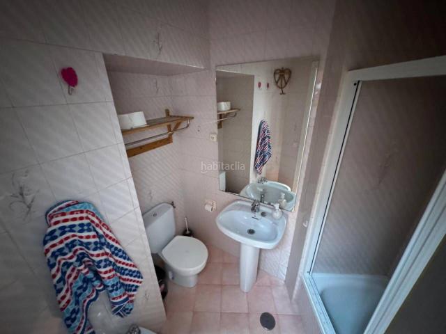 Casa en venta en Morón de la Frontera. PISO CON LOCAL EN PLENO CENTRO, JUNTO AL AYUNTAMIENTO. Casas Morón de la.