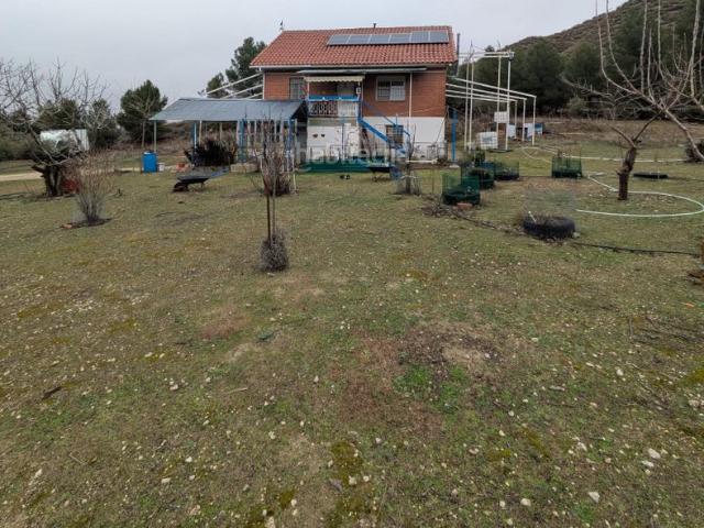 Masía en venta en Morata de Tajuña. CASA DE CAMPO CON APARTAMENTO INDEPENDIENTE. Masías Morata de.