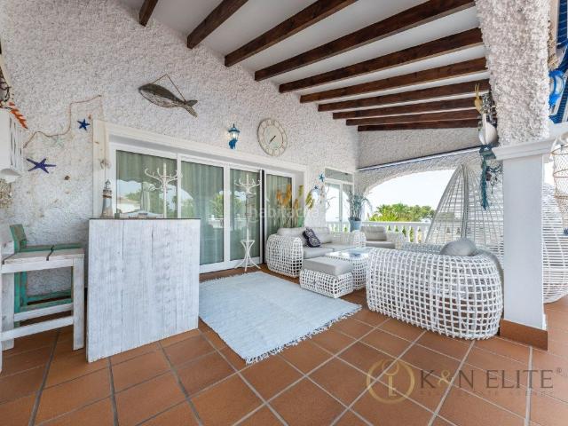 Casa en venta en Moraira, Moravit Cap Blanc. Exclusivo Chalet de Estilo Mediterráneo en Moraira. Casas.