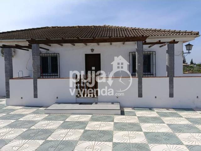 Casa en venta en Moraleda de Zafayona. Chalet con piscina y garaje en Moraleda de Zafayona PARA ENTRAR A VIVIR. Casas Moraleda de.