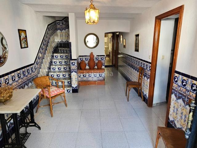 Casa en venta en Moraleja. Gran casa céntrica a dos calles. Casas.