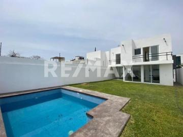 Casa en Venta en Morelos, Fraccionamiento Real de Oaxtepec