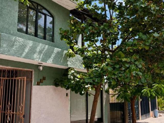 CASA EN VENTA EN MORELOS II / 121 METROS CUADRADOS / 2 RECAMARAS / 1 BAÑO