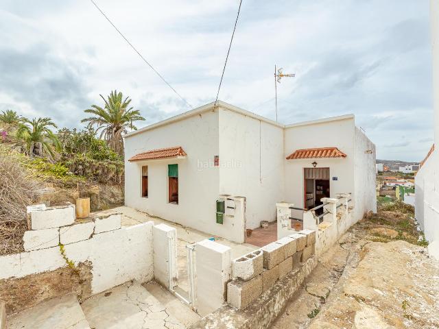 Casa en venta en Moya. Casas.