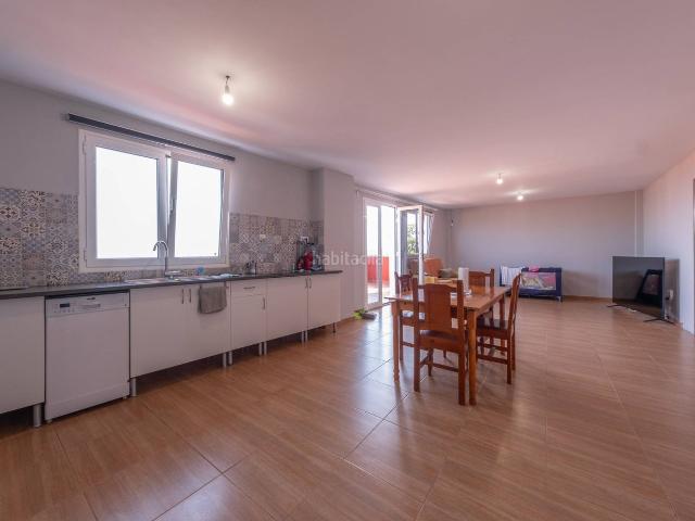 Casa en venta en Moya. Exclusiva vivienda de nueva construcción en Moya. Casas.