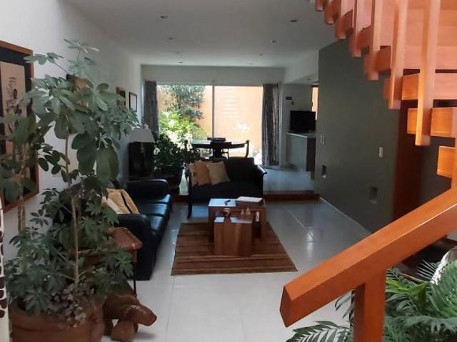 Casa en venta en Nueva Galicia | Coto Granada | Estudio + Terraza + Doble Altura