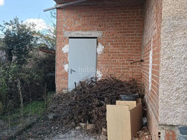 Casa en venta en Nuevo Baztán, Eurovillas. Oportunidad de Inversión en Nuevo Baztán Vivienda Unifamiliar a Reformar. Casas Nuevo.
