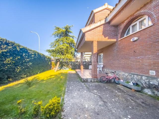 Casa en venta en Nuevo Baztán, Eurovillas. Casa en venta en Nuevo baztán. Casas Nuevo.