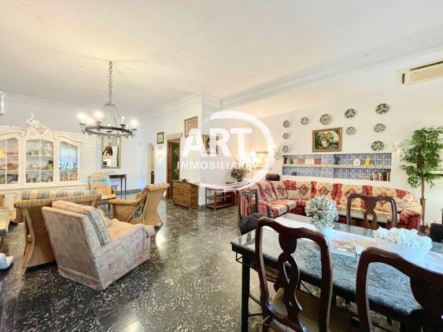 Casa en venta en Náquera, Casco Urbano. VILLA EN NÁQUERA. Casas.