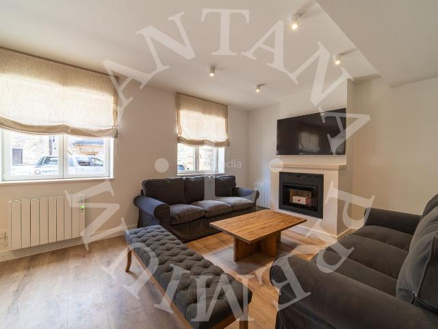 Casa en venta en Naut Aran, Bagergue. NUEVA CASA UNIFAMILIAR CON 4 DORMITORIOS EN EL CENTRO DE BAGERGUE. Casas Naut.