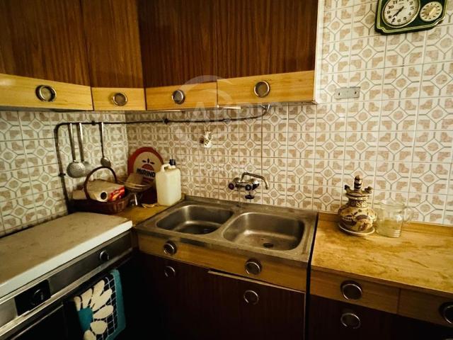 Casa en venta en Navahermosa. CASA DE DOS PLANTAS CON TERRAZA Y PATIO. Casas.