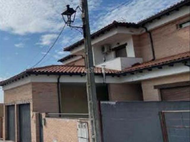 Casa en venta en Navalcán. Casas.