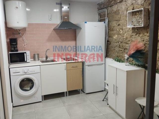 Casa en venta en Navalmoral de la Mata. 2 casas en calle Guzmán el Bueno. Casas Navalmoral de la.