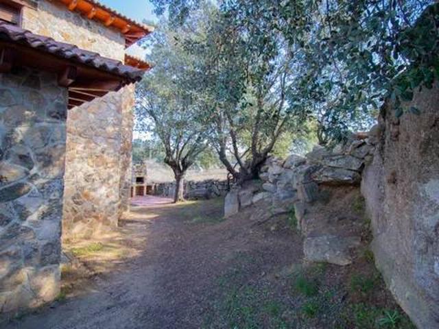 Casa en Venta en Navaluenga