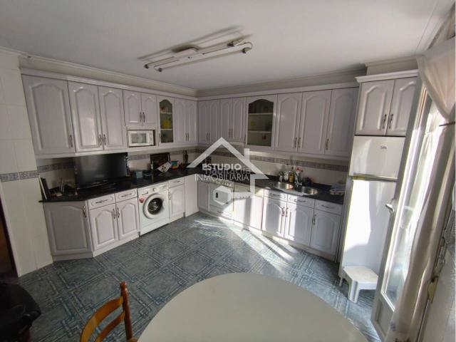 Casa en venta en Navarrete. CASA CON MUCHAS POSIBILIDADES EN NAVARRETE. Casas.